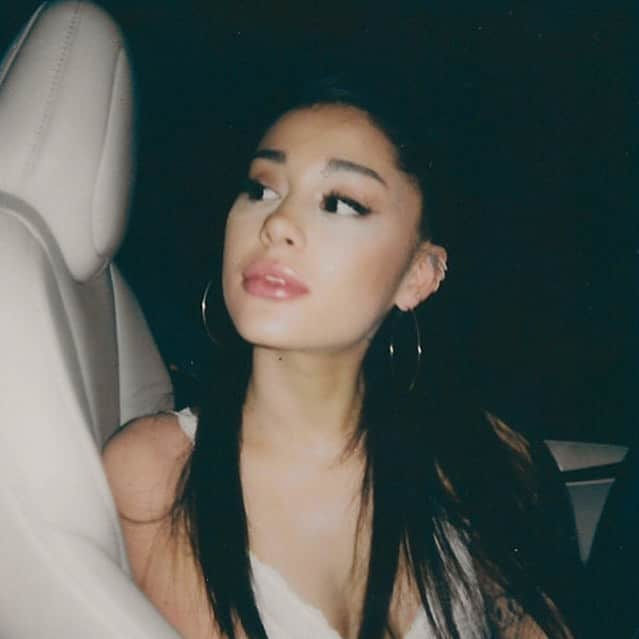 アリアナ・グランデさんのインスタグラム写真 - (アリアナ・グランデInstagram)12月23日 14時19分 - arianagrande