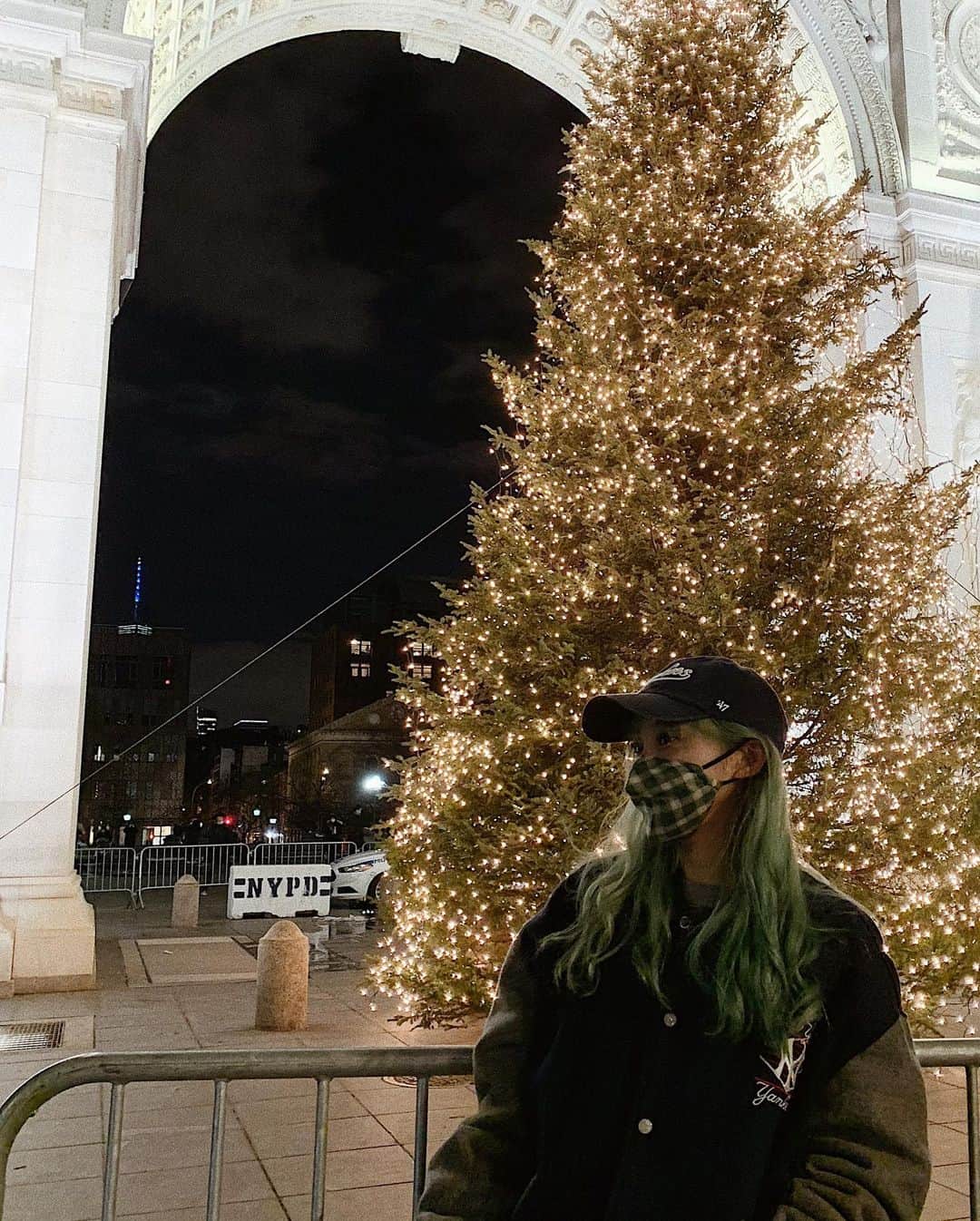 薮下柊さんのインスタグラム写真 - (薮下柊Instagram)「Have a wonderful holiday 🧡🧡  : #nyc #newyork #christmas #winter #christmastree #christmasnyc」12月23日 14時20分 - __yabushita_shu__