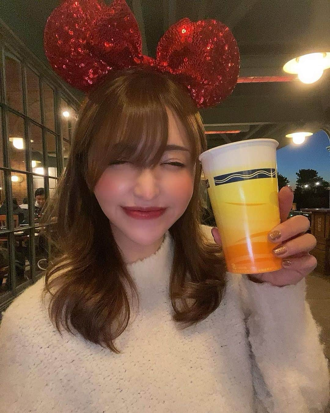 ほのかさんのインスタグラム写真 - (ほのかInstagram)「ビールがすきよん🍺💕 だいたい一杯目はビールです🥸 でも太っちゃうからね🐷 #ずーっと笑わせてくる #お友達に感謝です🤣🙏」12月23日 15時12分 - honokaaa1202