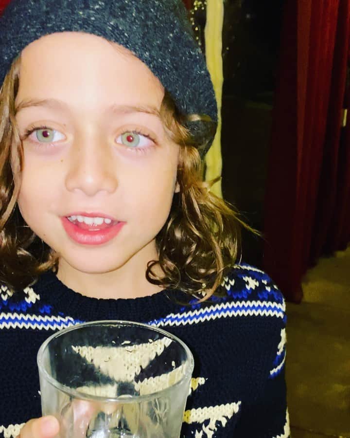 レイチェル・ゾーのインスタグラム：「So after the worst 48 hours of my life, today was a day to celebrate life for my baby boy #kaiusromeojagger turning #7.  This video was taken tonight when I tried to toast my #birthday boy and he didn’t want the attention so he asked if he could toast to #mommy instead. 😭 This pretty much sums up Kaius.. he was born with angel wings 👼🏼 and continues to spread his love and light everywhere he goes.  He doesn’t need attention or praise just happy to be happy ..surrounded by people he loves.  Kaius helped to save his brothers life on that ski lift  and I will forever believe he was one of the angels watching over Sky. My magical beautiful soul of a son... Kaius, I love you more than you will ever understand and thank you for choosing me as your #Mommy.  Happiest Birthday sweet Kaius I hope all of your life wishes and dreams come true 🙏🏻❤️🎂 #happybirthday XoRZ」