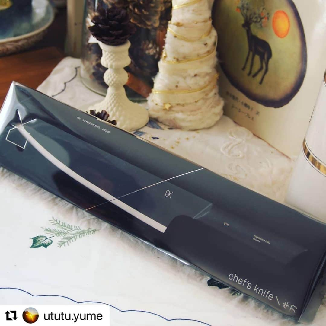 FABIAさんのインスタグラム写真 - (FABIAInstagram)「現在開催中の手料理フォトコンテストにて、 第1回入賞者としてご紹介させて頂いた @ututu.yume 様が当選商品を掲載してくださいました♪  こちらはDYKの牛刀（ブラック）🔪 スマートなフォルムがかっこいいと思いませんか？✨  切れ味抜群の牛刀、ぜひぜひお料理のお役に立てていただけると嬉しいです。  #Northmall #Repost ・・・  ✼••┈┈┈┈••✼••┈┈┈┈••✼ DYKの牛刀😲届きました✨✨ . . @northmall_com ノースモール様の #ノースモール手料理フォト コンテストにて りんごの#ガトーインビジブル 作って投稿したものを 選んでいただき💕 . . 商品はDYKの包丁数種類の中で、 自分の好きな物選べたので😆こんな事でも無いと手にしないであろうと 牛刀😍選びました🙌 . . お刺身やお肉を、ひと引きで切ってみたい✨✨ ブラックの包丁かっこよきでテンション上がります🤭 . . @northmall_com ノースモール様 この度は、ありがとうございました✨✨✨ . . #ゆめうつつの当選報告 #Instagram懸賞 #フォトコンテスト #ノースモール #懸賞 #懸賞大好き #懸賞部 #懸賞当たった #懸賞記録 #懸賞生活 #懸賞当選 #懸賞好き #懸賞主婦 #懸賞好きな人と繋がりたい #懸賞垢さんと繋がりたい #懸賞仲間募集中 #懸賞仲間募集 #懸賞当選記録 #懸賞垢 #懸賞マニア #当選 #当選報告#当選記録」12月23日 16時31分 - northmall_com