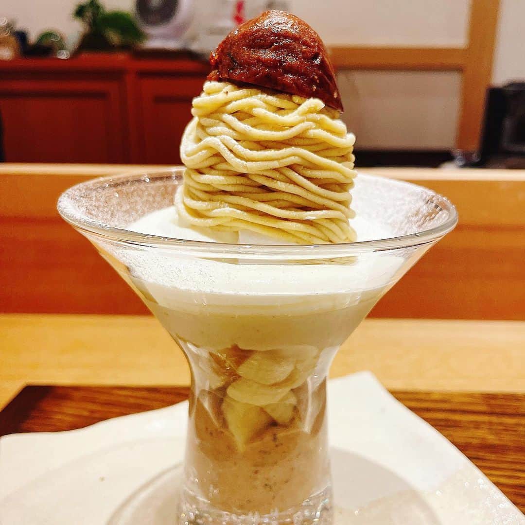 里井真由美のグルメインスタ