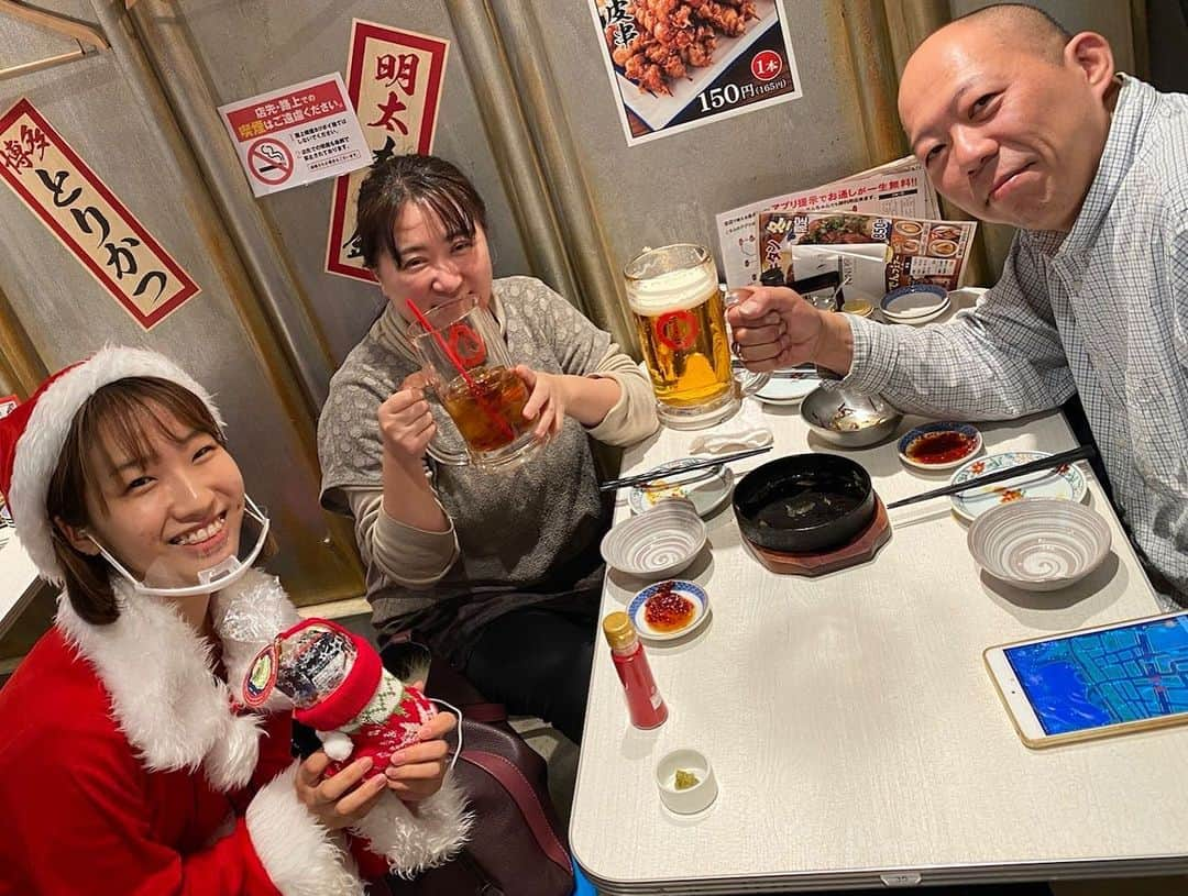 【屋台屋 博多劇場】鉄鍋餃子 もつ鍋 串焼き おでんさんのインスタグラム写真 - (【屋台屋 博多劇場】鉄鍋餃子 もつ鍋 串焼き おでんInstagram)「🏮 いつも屋台屋 博多劇場をご利用いただき 誠にありがとうございます！😊✨  たくさんのイベントが開催され 大盛り上がりの博多劇場♪  今日から #ハカチキ テイクアウト🎁 も始まりますよー！🍗✨  〈現在開催中のイベント〉 #博多劇場ハッピーアワー #博多劇場のもつ鍋食べ放題 #ハカクリ営業  お店でも！お家でも！！ 博多劇場を楽しんでくださいね😊♪  皆様のお越しをお待ちしております🎄✨  #博多劇場 #屋台屋博多劇場 #餃子 #鉄鍋餃子 #餃子部 #餃子が好き #餃子女子 #餃子男子 #餃子好きな人と繋がりたい #飲酒タグラム #博多 #博多グルメ #明太子 #東京居酒屋 #100個餃子 #大食いチャレンジ #13日は餃子の日 #居酒屋 #餃子グルメ #クリスマス #クリスマス2020」12月23日 16時44分 - yataiya_hakata