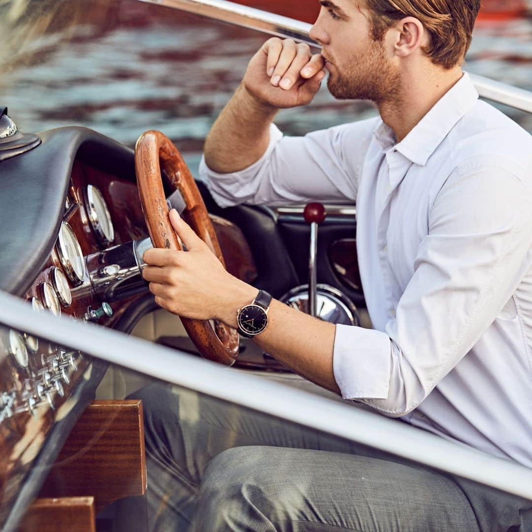 Christian Paulのインスタグラム：「A watch that not only compliments your style but also your taste in transport! 🚤 😍」