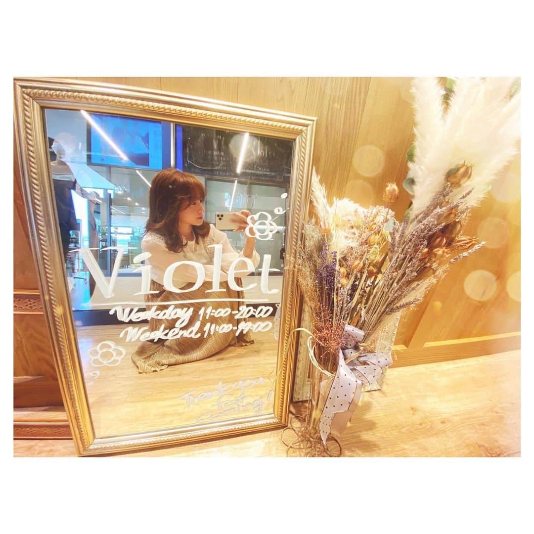 前原穂高さんのインスタグラム写真 - (前原穂高Instagram)「横浜PVのオフショット😊  @_reeen_   #美容室Violet #表参道ヘアサロン #表参道美容室 #表参道美容院 #韓国パーマ #韓国ガール #ふんわりパーマ #韓国美人 #20代ヘアスタイル #韓国ヘアスタイル #韓国ヘアアレンジ #根元パーマ #韓国ヘアー #40代ヘアスタイル #30代ヘアスタイル #ヨシンモリ #韓国トレンド #韓国風 #韓国スタイル #韓国ヘア #韓国女子 #韓国メイク #韓国好き #韓国アイドル #オルチャンヘア  12月前原穂高店舗出勤スケジュール  🗼→表参道店 ⚓️→横浜店  12月23日(水)🗼 12月24日(木)⚓️ 12月25日(金)🗼 12月26日(土)🗼 12月27日(日)🗼 12月28日(月)🗼 12月30日(水)🗼 12月31日(木)🗼」12月23日 16時48分 - hodaka