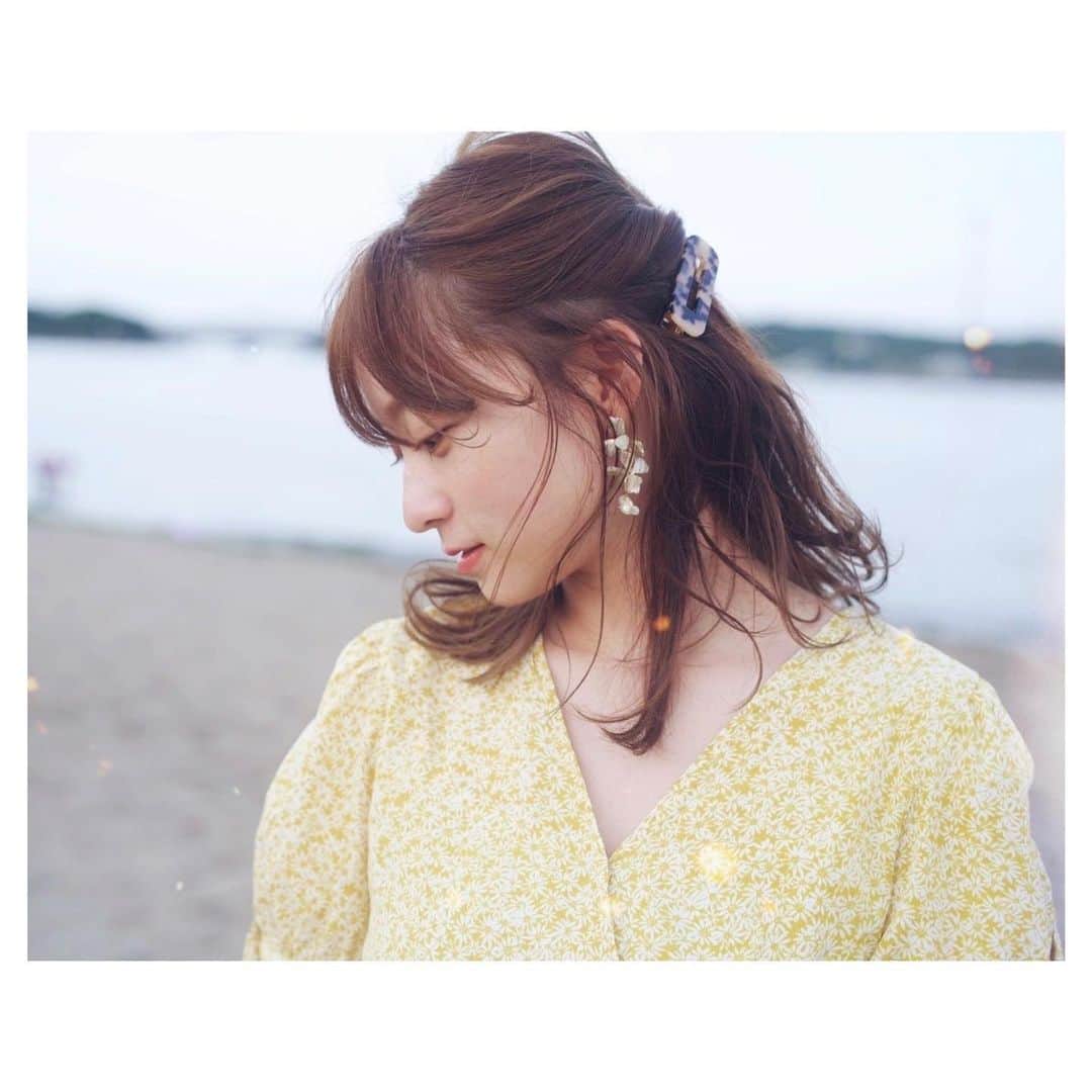 前原穂高のインスタグラム：「横浜PVのオフショット😊  @_reeen_   #美容室Violet #表参道ヘアサロン #表参道美容室 #表参道美容院 #韓国パーマ #韓国ガール #ふんわりパーマ #韓国美人 #20代ヘアスタイル #韓国ヘアスタイル #韓国ヘアアレンジ #根元パーマ #韓国ヘアー #40代ヘアスタイル #30代ヘアスタイル #ヨシンモリ #韓国トレンド #韓国風 #韓国スタイル #韓国ヘア #韓国女子 #韓国メイク #韓国好き #韓国アイドル #オルチャンヘア  12月前原穂高店舗出勤スケジュール  🗼→表参道店 ⚓️→横浜店  12月23日(水)🗼 12月24日(木)⚓️ 12月25日(金)🗼 12月26日(土)🗼 12月27日(日)🗼 12月28日(月)🗼 12月30日(水)🗼 12月31日(木)🗼」