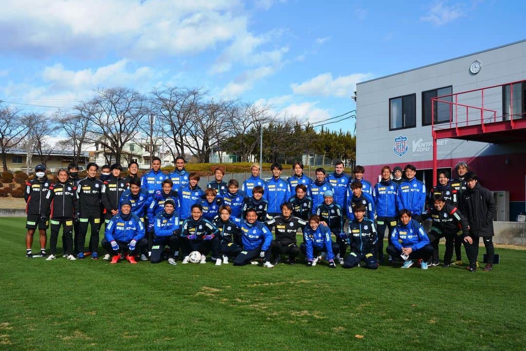 太田修介のインスタグラム：「. . . 2020シーズン ヴァンフォーレ甲府を支えてくださった全ての皆さんに感謝します。  #vfk」