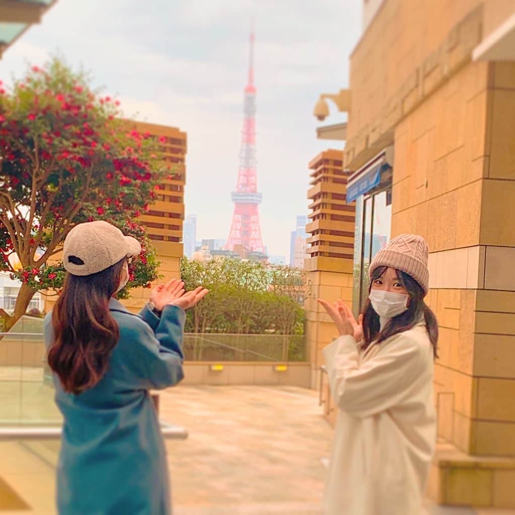 加弥乃さんのインスタグラム写真 - (加弥乃Instagram)「今日は #東京タワー が完成した日なんだそうです🗼✨ 東京タワーや渋谷、レインボーブリッジを通りがかったり、TVで見かけたりした時、ふと #サイレントトーキョー を思い出して頂けたら良いなぁ、なんて思います。 あと、焼き鳥した時とか😆🍖笑」12月23日 17時05分 - kayano210