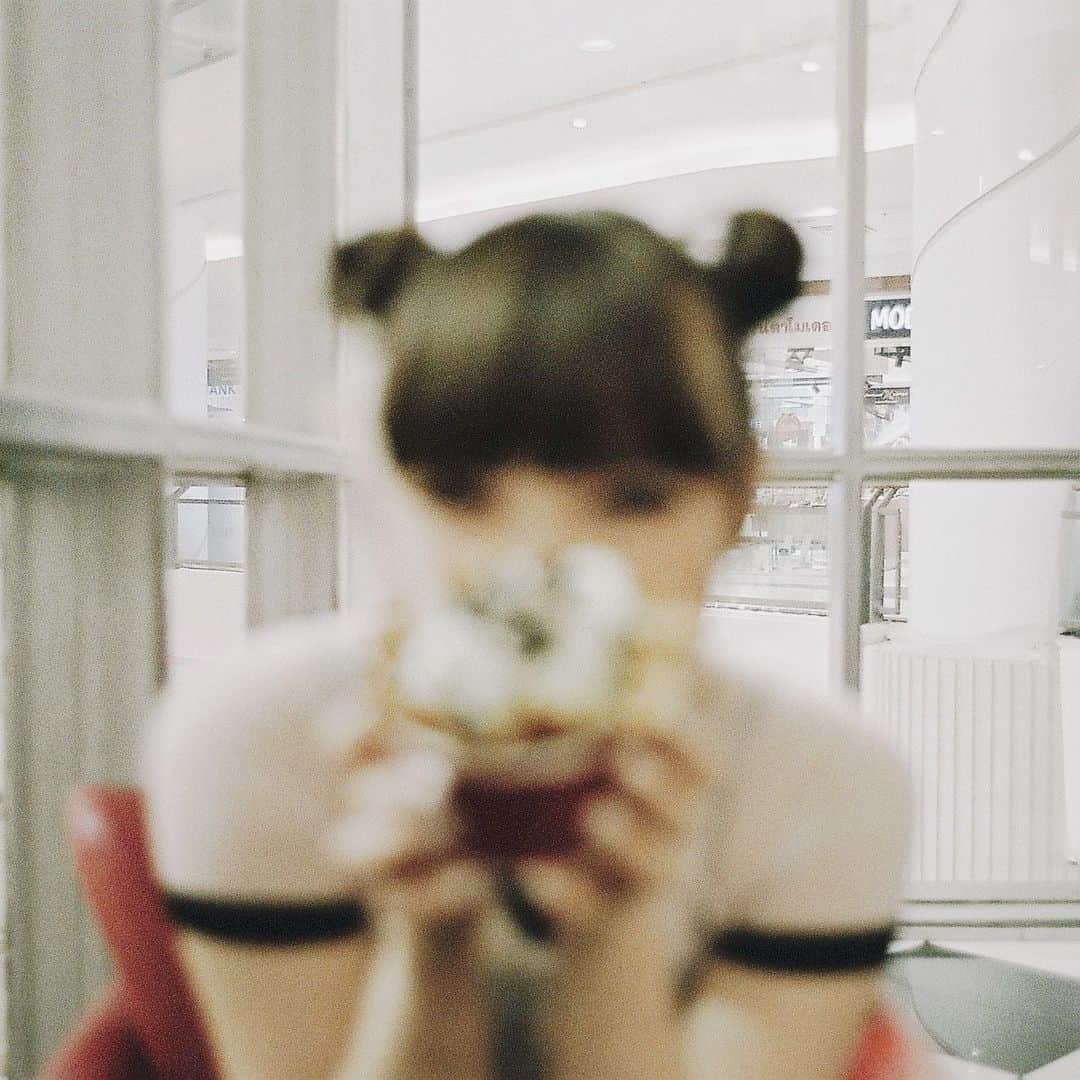 のインスタグラム：「Never not think about you🤍」