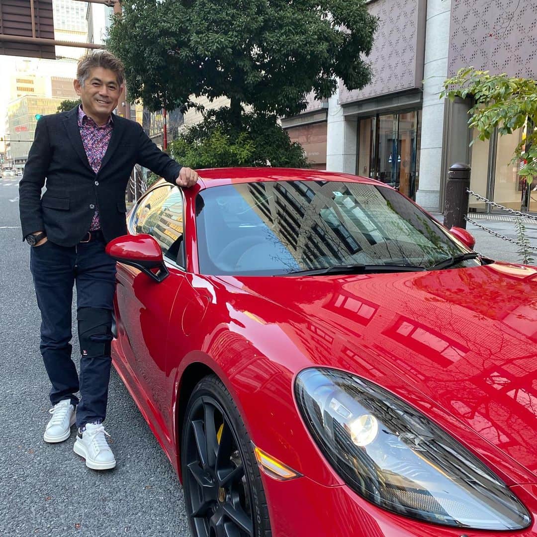 のインスタグラム：「ポルシェケイマン ポルシェボクスター  GTS4.0  6MT  最高だ。  #porsche #PorscheCayman #Porsche718Cayman #Porsche718CaymanGTS4.0  6MT  #PorscheBoxster #Porsche718Boxster #Porsche718BoxsterGTS4.0  6MT」