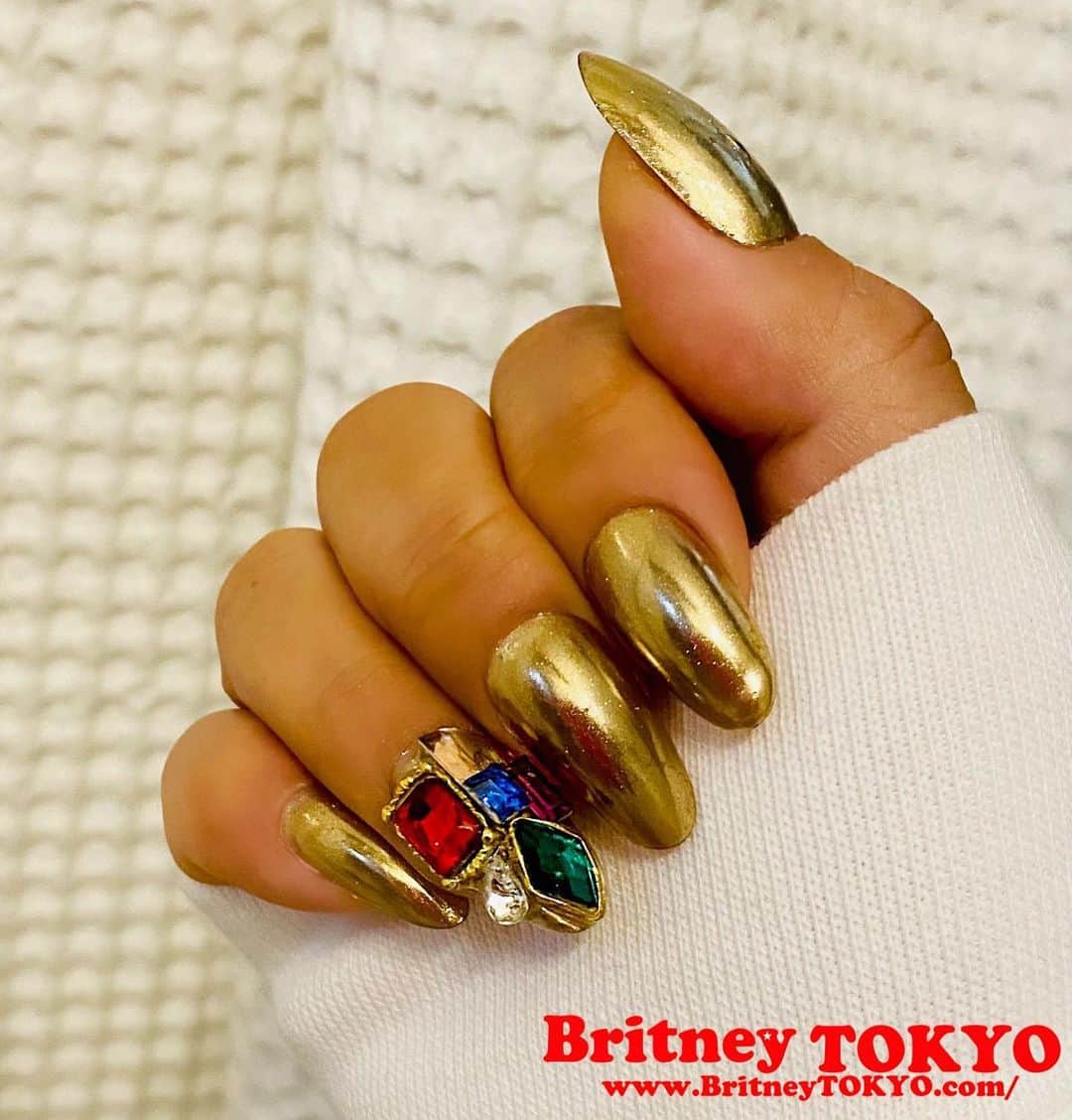 Britney TOKYOさんのインスタグラム写真 - (Britney TOKYOInstagram)「Christmassy🎄✨  #nailart #nails #holidays #britneytokyo」12月23日 17時34分 - britneytokyo