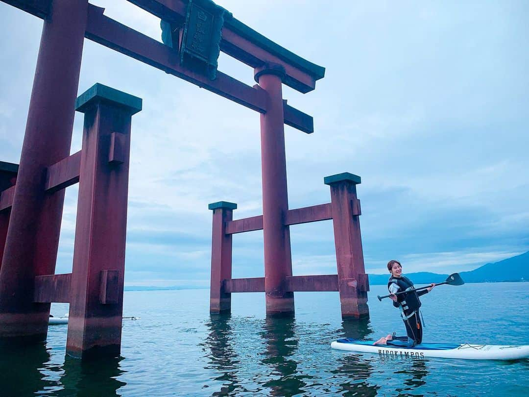 高木由麻奈さんのインスタグラム写真 - (高木由麻奈Instagram)「いつかの🏄‍♀️✨ #sup #サップ #白髭神社」12月23日 17時40分 - yumana.t