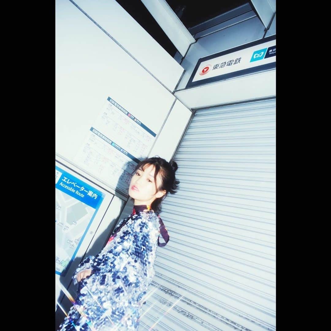 美山加恋のインスタグラム：「photo:@masataka_kougo hair:@akimi_kono make:@mihomua styling:@halna.aka #美山加恋」