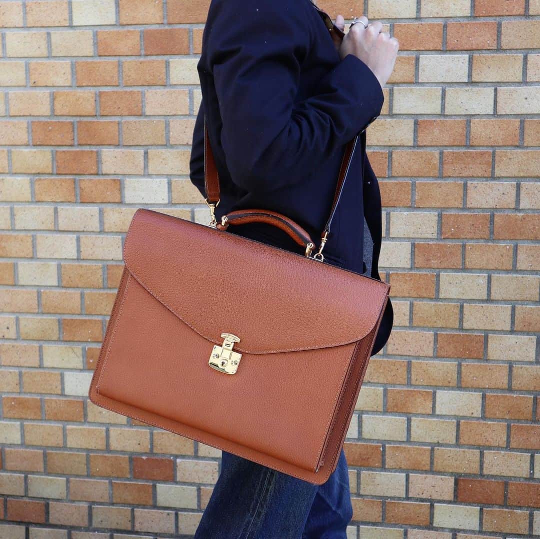 Vintage Brand Boutique AMOREのインスタグラム