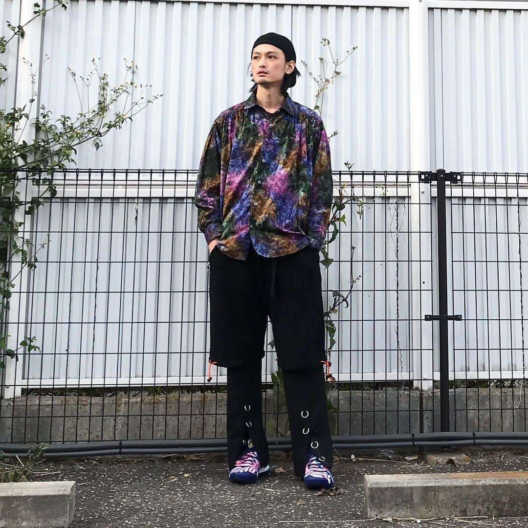 君嶋麻耶さんのインスタグラム写真 - (君嶋麻耶Instagram)「. Good color . #fashion #mensfashion #used #vintage #cordinate #コーディネート #コーデ #ファッション #メンズファッション #ユーズド #ヴィンテージ #usedclothing #古着 #aie #nepenthes #yohjiyamamoto #y3 #nike #kybrids2ep  . ファッションに関する オンラインサロンでは 質問にもお答えしています」12月23日 18時48分 - asayakimijima