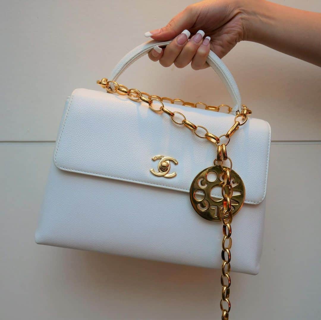 Vintage Brand Boutique AMOREのインスタグラム
