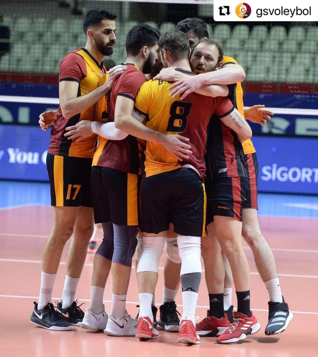 ガラタサライSKさんのインスタグラム写真 - (ガラタサライSKInstagram)「Maç Sonucu: #Galatasaray HDI Sigorta 3-0 Arhavi Voleybol」12月23日 19時12分 - galatasaray