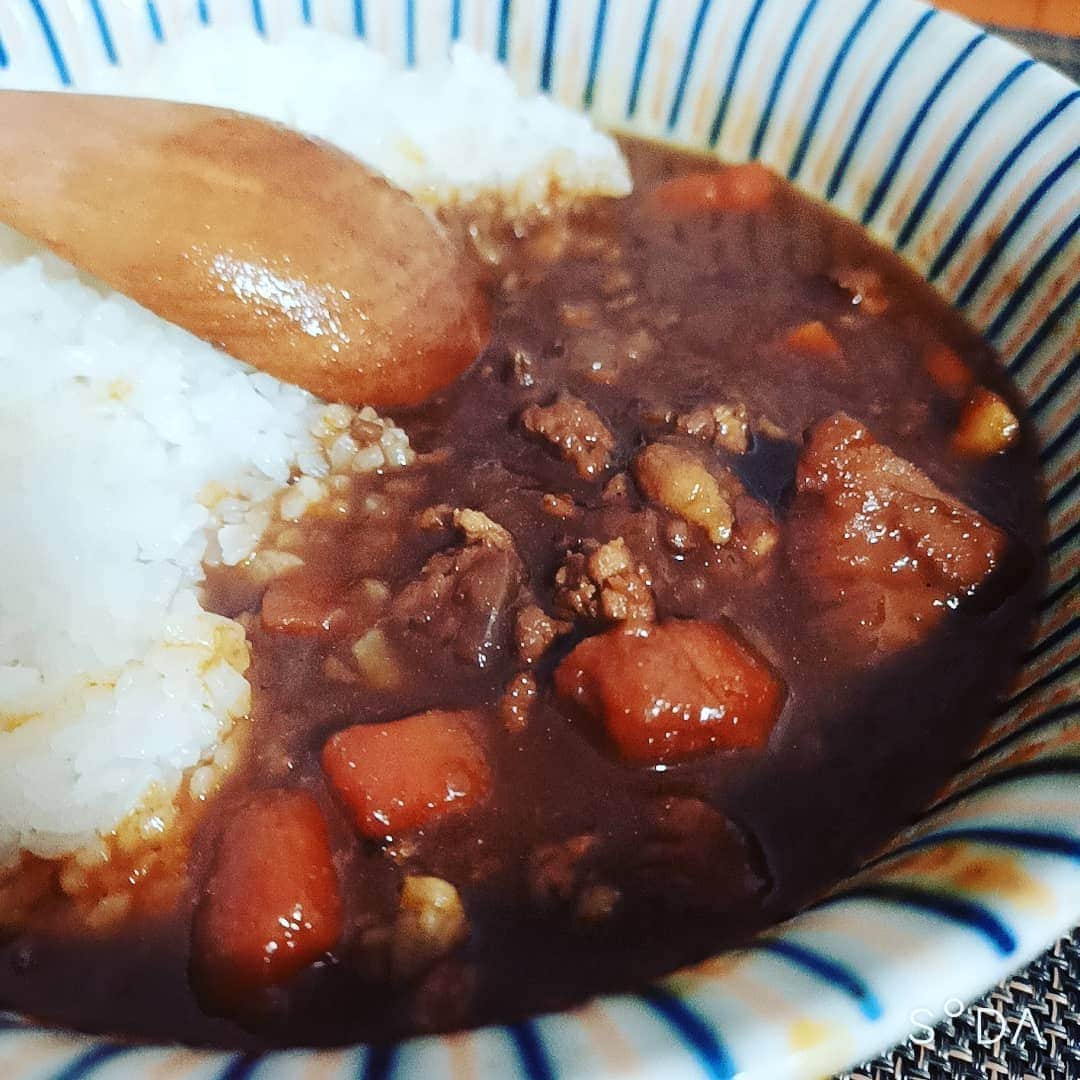松本隆博のインスタグラム：「。 今年の保存 今年のうちに！ …って事で冷凍庫の 食材を食べていく 事とします～(~0~)  ～人生加齢臭～ （笑）」