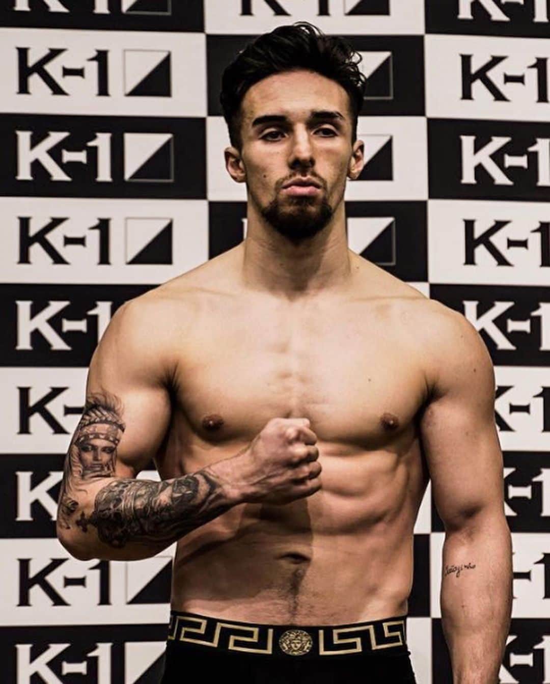 彫師美漸のインスタグラム：「@philip_kimura ・ Tattoo👑 ・ #木村ミノル #k1 #刺青 #彫師 #美漸 #彫師美漸 #海老名 #中目黒 #タトゥー #東京タトゥー #tokyo #tattoo #art #fashion #bizenart #bizen #문신　#Bizentattoo  #tattooer #tattooist #tattooartist #tattooart #tattooshop #japanesetattoo」