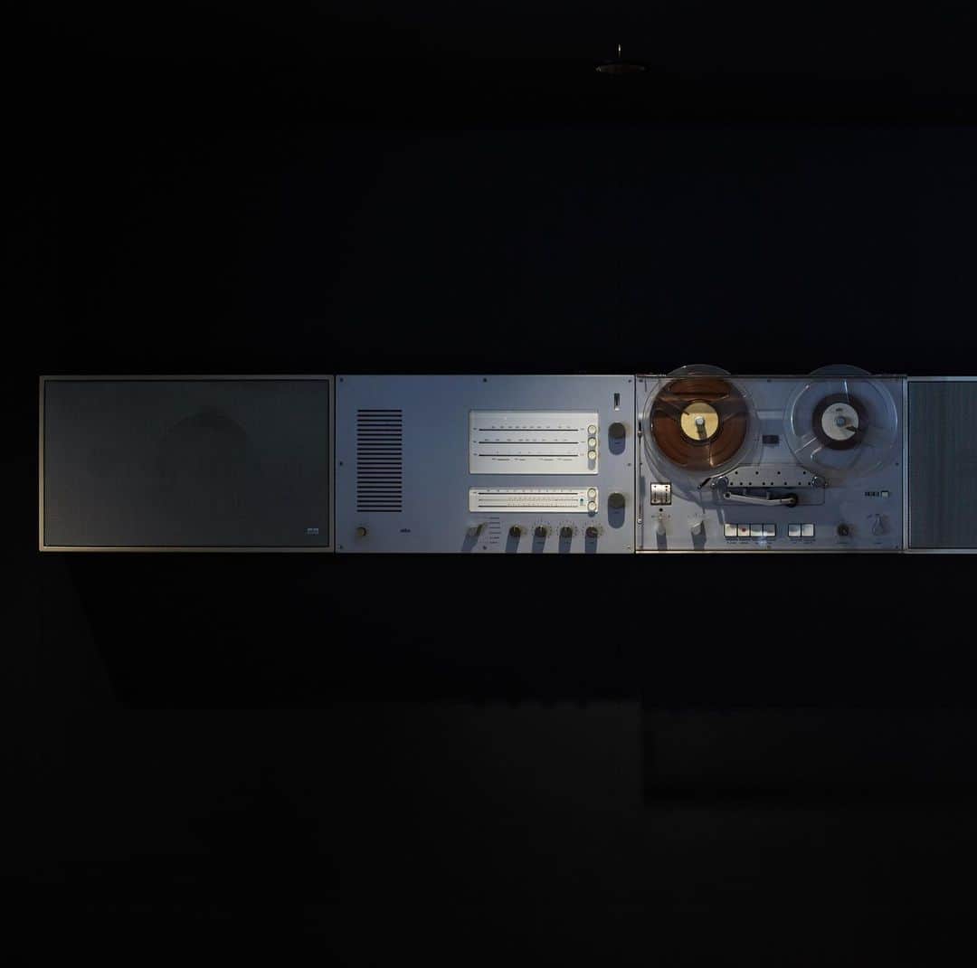 のインスタグラム：「Neighborhood Harajuku Store. Braun Stereo System Combination by Dieter Rams #dieterrams  #braun @neighborhood_official」