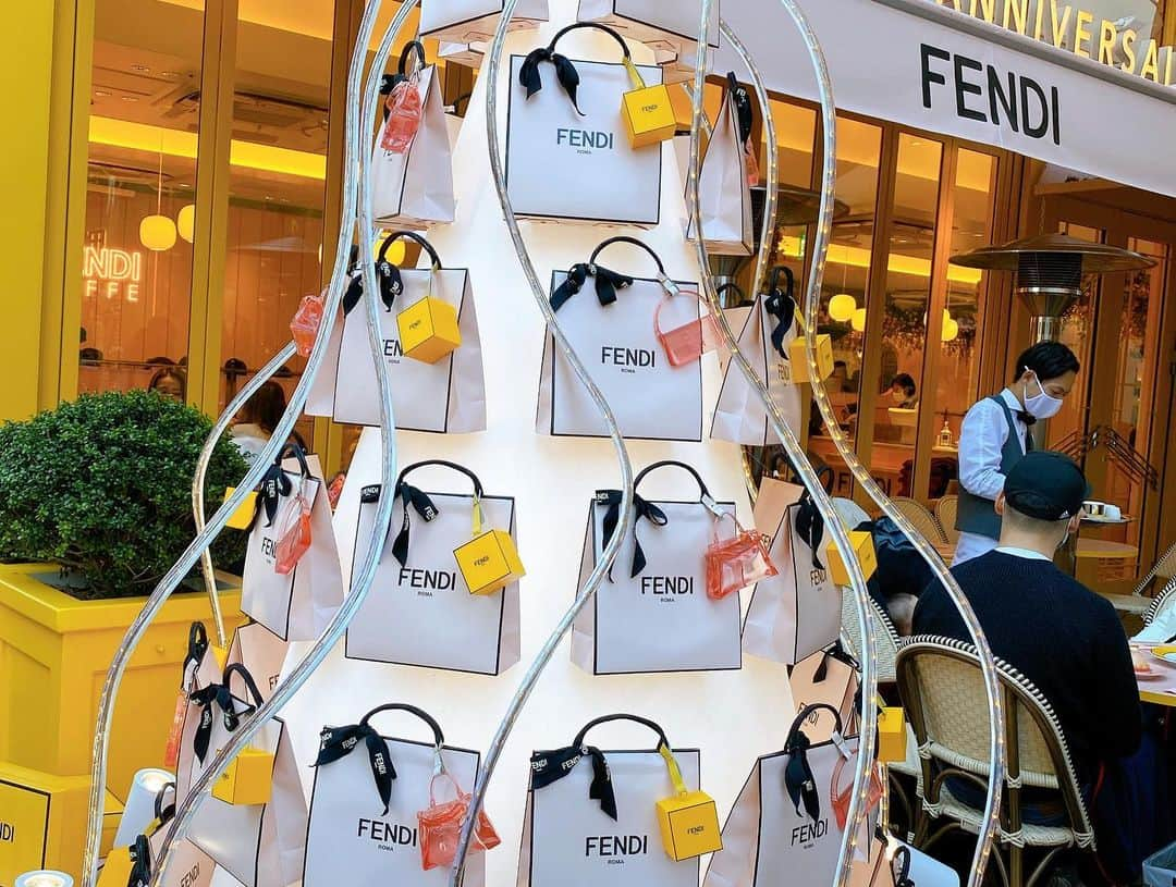 佳苗るかさんのインスタグラム写真 - (佳苗るかInstagram)「みんなでFENDIカフェ行ってきた💗かわいかったよ☺️💗  #fendi #fendiカフェ #カフェ#スイーツ #ランチ #デザート」12月23日 19時42分 - ruka_kanae