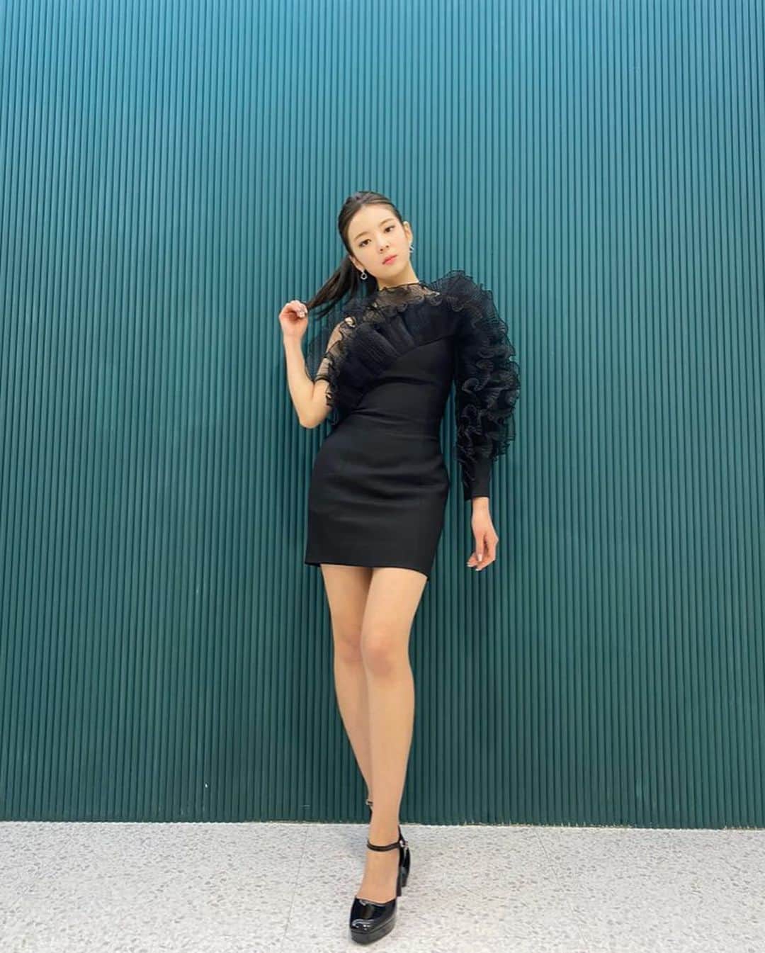 ITZYさんのインスタグラム写真 - (ITZYInstagram)「🖤」12月23日 19時49分 - itzy.all.in.us