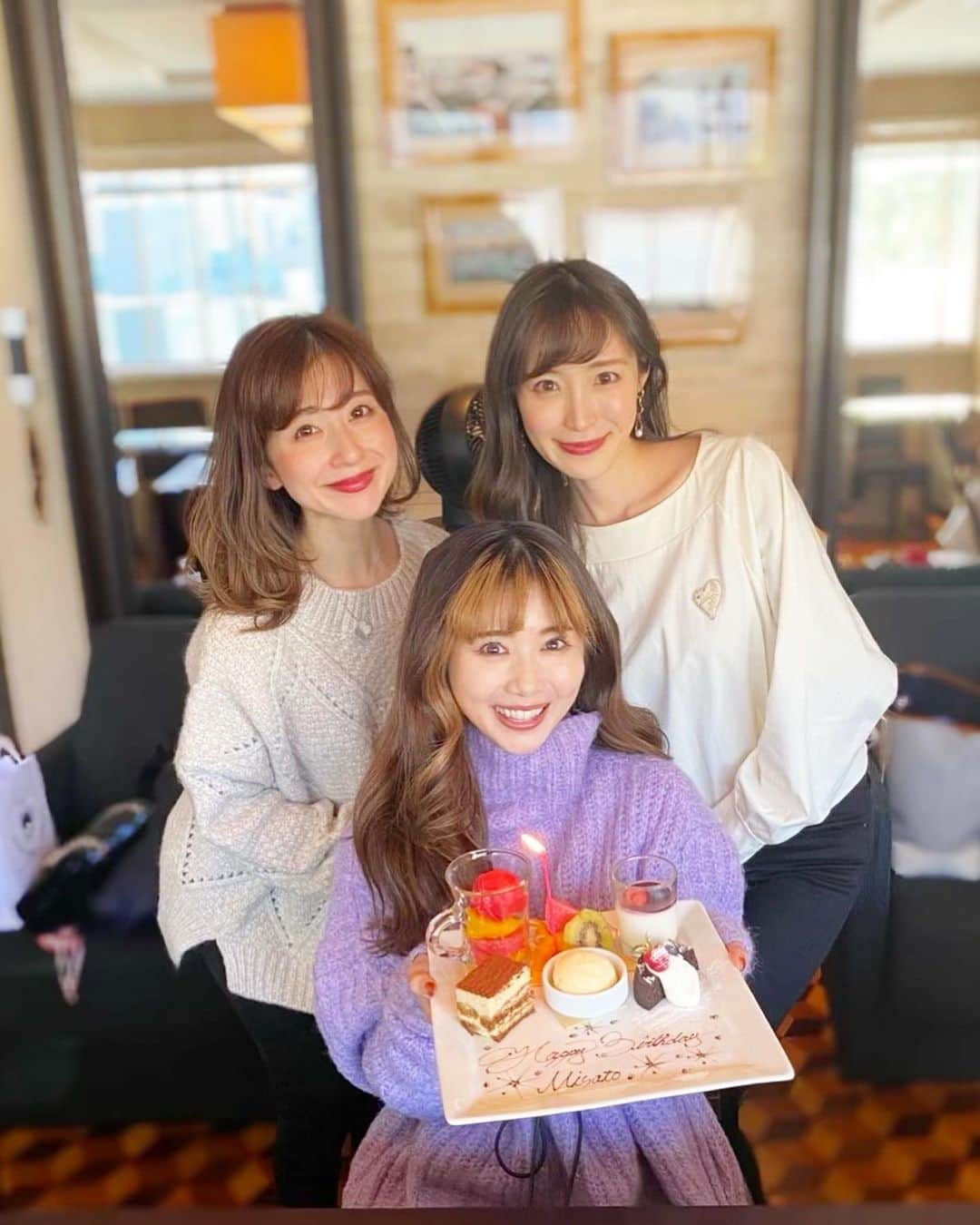 小林真由のインスタグラム：「みさとんのお誕生日会♡﻿ 心優しくて芯が通ってて人の気持ちを1番に考える美里ん。今年もGAでお祝いできてよかった🧁 ﻿ ﻿ 二人の愛ある言葉に何度助けられたかわからないくらい、振り返ると色々あったなぁ。﻿ 一緒にいるとまっすぐ誠実に生きようといつも思わせてくれます✨😌﻿ ﻿ 今年2度目のランチ。﻿ 会いたかったよ〜﻿ 素敵な1年になりますように🌸﻿ @misato_ichiki  ﻿ ﻿ #みさとんバースデー #ランチ #誕生日 #バースデー #カフェ #表参道 #happybirthday #cicada #GA」