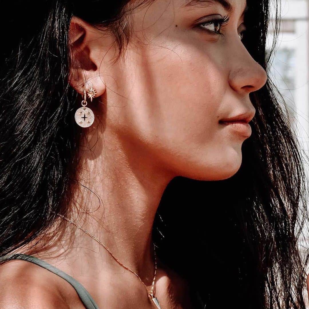 のインスタグラム：「With Jupiter crossing Saturn, we bring our own star of Bethlehem - our celestial inspired Cygnus hoop Earring.  💫   #starofbethlehem #jupitersaturnconjunction #jupiterandsaturn #astral #starjewellery #allmadeofstardust」