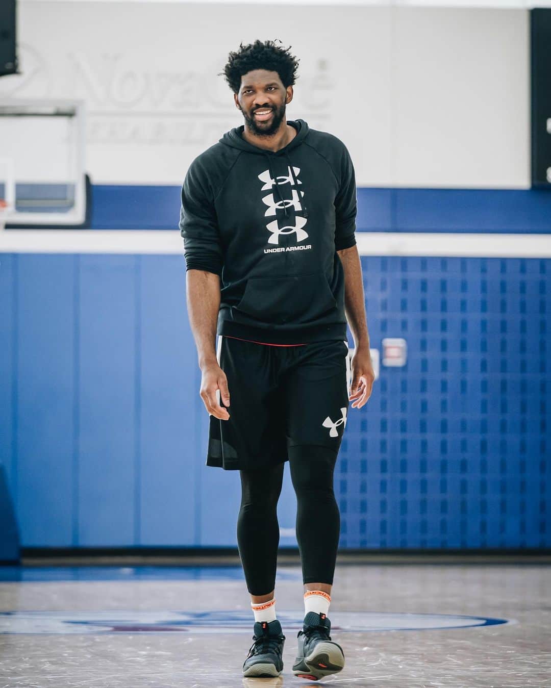 Under Armour Basketballさんのインスタグラム写真 - (Under Armour BasketballInstagram)「The process never stops. @Joelembiid enters year 7️⃣ with one goal in mind ➡️ bring a 🏆 to Philly.」12月24日 6時01分 - uabasketball