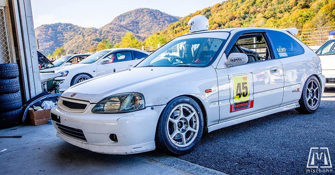 mistbahnさんのインスタグラム写真 - (mistbahnInstagram)「_ KRS 名城工房 Honda EK9 CIVIC _ _ Shot on Nov-15 2020 "Circuit Festa" "HONDA ONE MAKE RACE" organized by @aslan_inc_japan at Central Circuit. _ owner: @kuniseaurchin photo: @mistbahn _ _ JP) 2020年11月15日のセントラルサーキットで開催された「サーキットフェスタ」内の、アスランさん( @aslan_inc_japan )主催の「ホンダ・ワンメイク・レース」で撮影。 _ _ #circuitfesta #サーキットフェスタ #hondaonemakerace #centralcircuit #セントラルサーキット #krs #名城工房 #meijofactory #stopracing #civic #hondacivic #ホンダシビック #シビック #ctr  #ek9 #ekcivic #ek #bseries #b16 #b16b #vtec #osakajdm #kanjo #kanjostyle #kanjoracer #kanjozoku #seidoya #timeattack #timeattackjapan #hondasontrack」12月23日 21時42分 - mistbahn