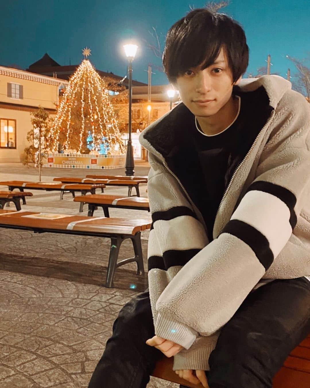 岡田翔大郎さんのインスタグラム写真 - (岡田翔大郎Instagram)「. 最近どっと寒くなりましたね！ 寒いと、すぐ🥶←この顔になる笑 . みなさんも、負けずに頑張ろう🙋‍♂️」12月23日 21時53分 - okadashotaro_official