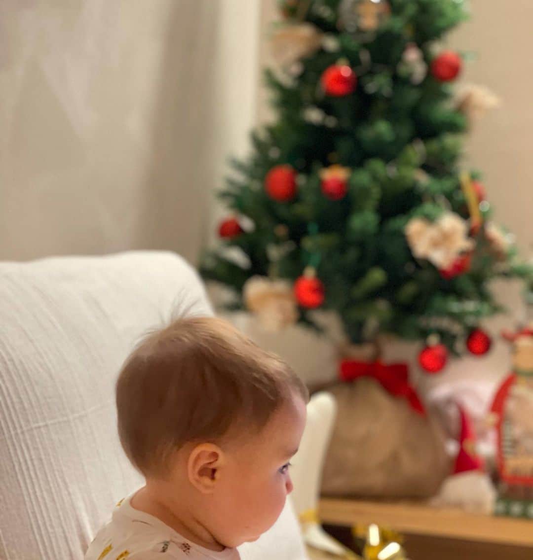 ファビオ・フォニーニのインスタグラム：「1 anno di te!!!  Buon compleanno principessina mia ❤️🎂 #tiamo#mimmi#seilamiavita」