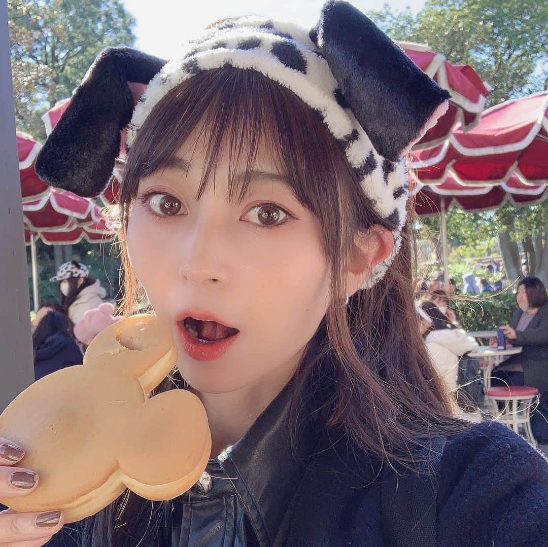 川和真奈美のインスタグラム：「🏰 #disney  #ディズニーランド #ミッキー  #ディズニーグルメ  #ディズニーコーデ  #ディズニーフード  #ディズニー写真部」