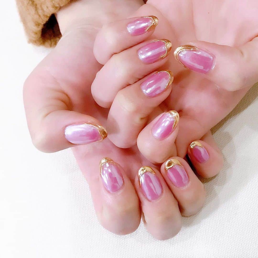 なかやまちえこのインスタグラム：「Aurora × Miller ✨⠀ ⠀ #nail #nails #nailart #ネイル #美甲 #ネイルアート  #japanesenailart #manucure #japanesenails #manicurist #gelnails #أظافر #네일아트 #미용 #vẽmóng #ミラーフレンチ #frenchnails #silentsiren #ひなんちゅ @hinaofficial0313」