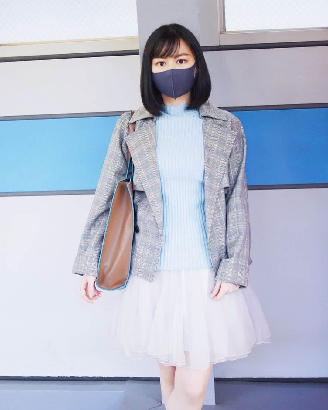 宮澤じゅりのインスタグラム：「⚪︎.＊*.・. . お出かけするときは お気に入りの服を着て その日の気分が上がるように.＊.* . .」