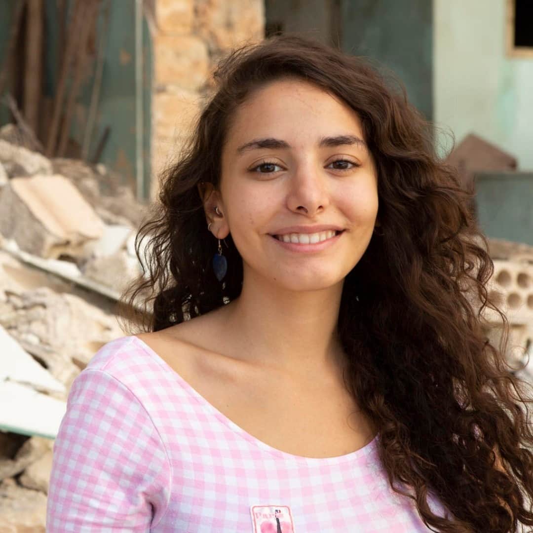 unicefさんのインスタグラム写真 - (unicefInstagram)「“You are not alone,” says Marianne in Lebanon. ⁣ On 4 August, two explosions hit Beirut, causing multiple casualties and widespread damage. The devastating impact of the explosions coupled with #COVID19 and economic collapse has taken a toll on mental health. Young people like Marianne are encouraging their communities to speak up and not be afraid to seek the support they need and deserve. ⁣ ⁣ © UNICEF/UN0361269/Masri @voicesofyouth⁣」12月23日 23時01分 - unicef