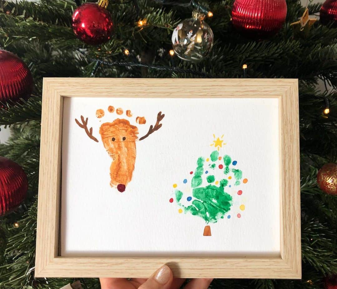 Apricots Artのインスタグラム：「ちっちゃい🦌&🎄  👣&✋by 👶🏻 #apricotsart」