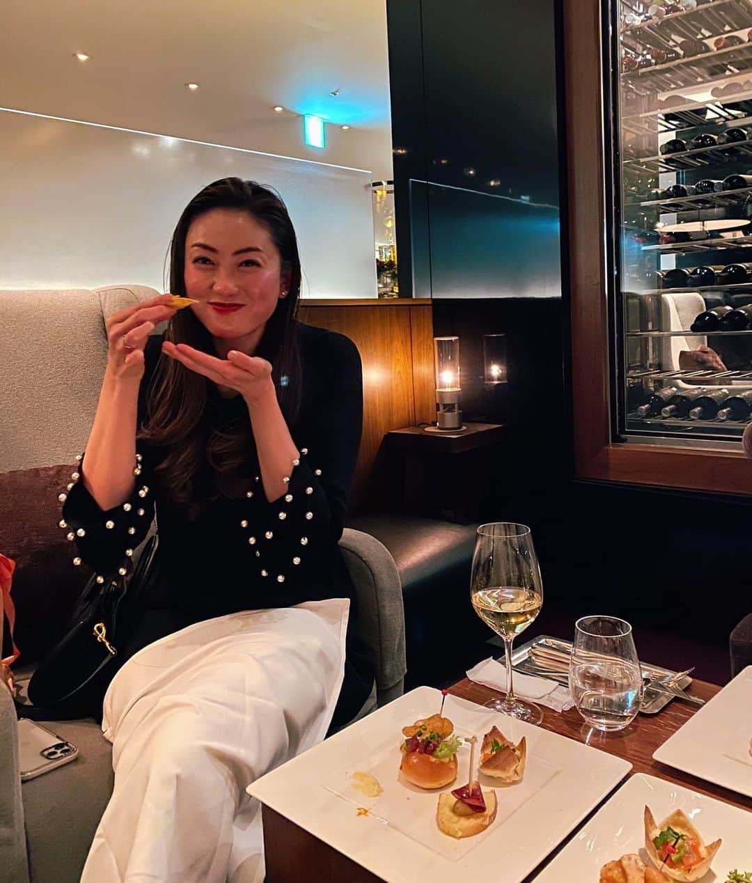 宮坂灯里さんのインスタグラム写真 - (宮坂灯里Instagram)「だいすきな友だちと美味しい食事🥂 #merrychristmas  #brithday」12月23日 23時18分 - m.akari27