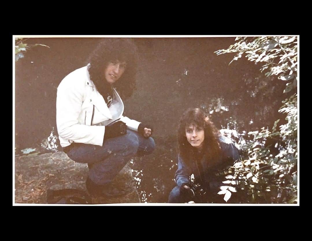 Queensrycheさんのインスタグラム写真 - (QueensrycheInstagram)「#waybackwednesday - Michael and Chris back in 1983 while we were on tour with Dio 🤘 #queensryche #michaelwilton #whip #chrisdegarmo #guitarists #guitarplayers #memories #backintheday #circa1983 #dayoff #tour #dio #rip」12月23日 23時48分 - queensrycheofficial