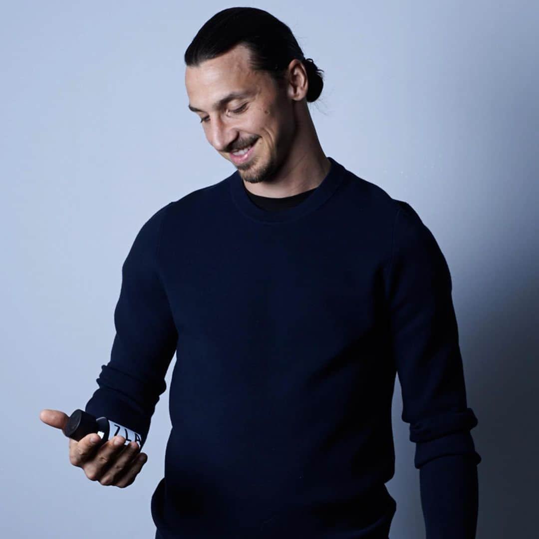 Zlatan Ibrahimović Parfumsさんのインスタグラム写真 - (Zlatan Ibrahimović ParfumsInstagram)「Find your ZLATAN favourite in our shop online! Link in bio.」12月24日 0時06分 - zlatanibrahimovicparfums