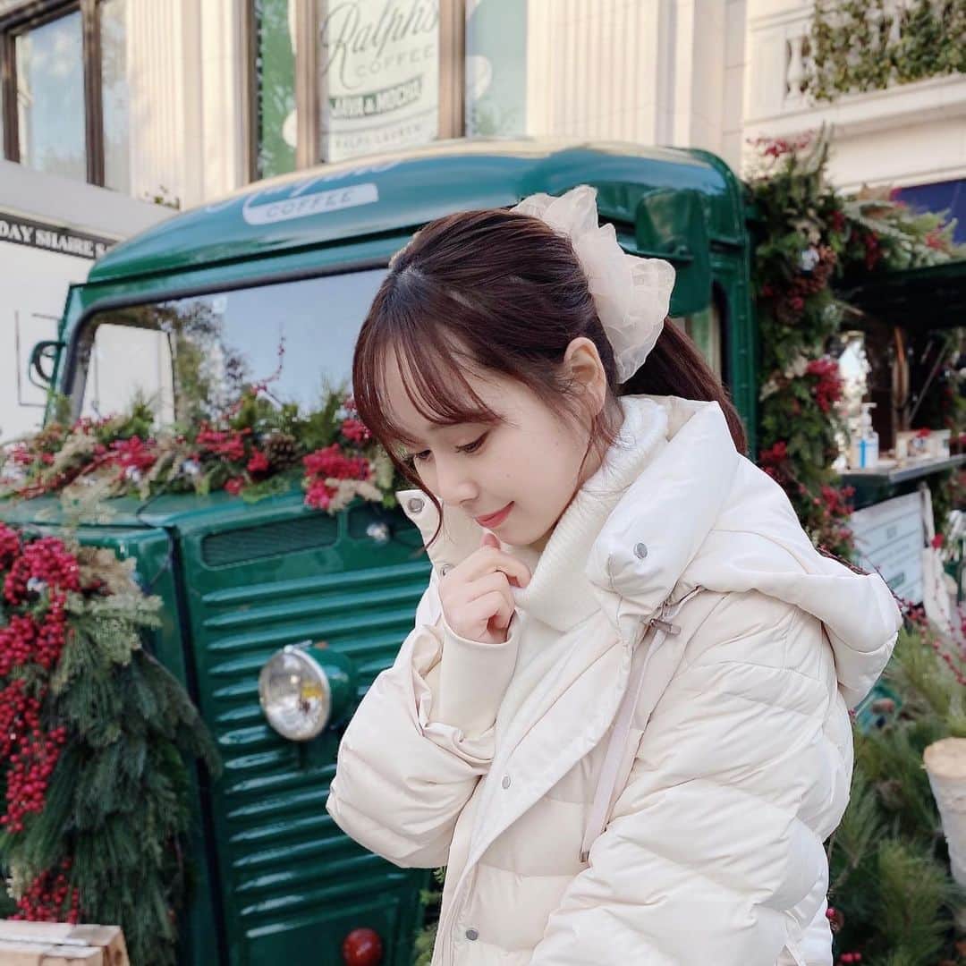 永瀬みなものインスタグラム：「. . ビックシュシュお気に入り⛄️❄️ . . #av女優 #セクシー女優 #私服 #celford #rirandture」