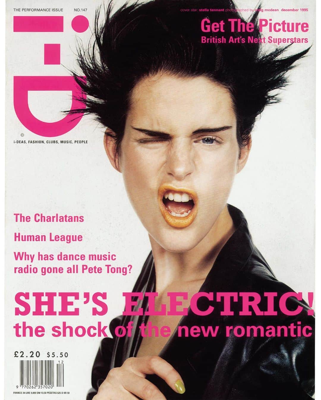i-Dさんのインスタグラム写真 - (i-DInstagram)「Everyone at i-D is devastated to hear of the passing of Stella Tennant, a true original who appeared on our own cover, and those of many other magazines, more times than we can count. ⁣⁣⁣ ⁣⁣⁣ Our thoughts are with Stella's family and friends at this time.⁣ ⁣ #StellaTennant」12月24日 0時44分 - i_d