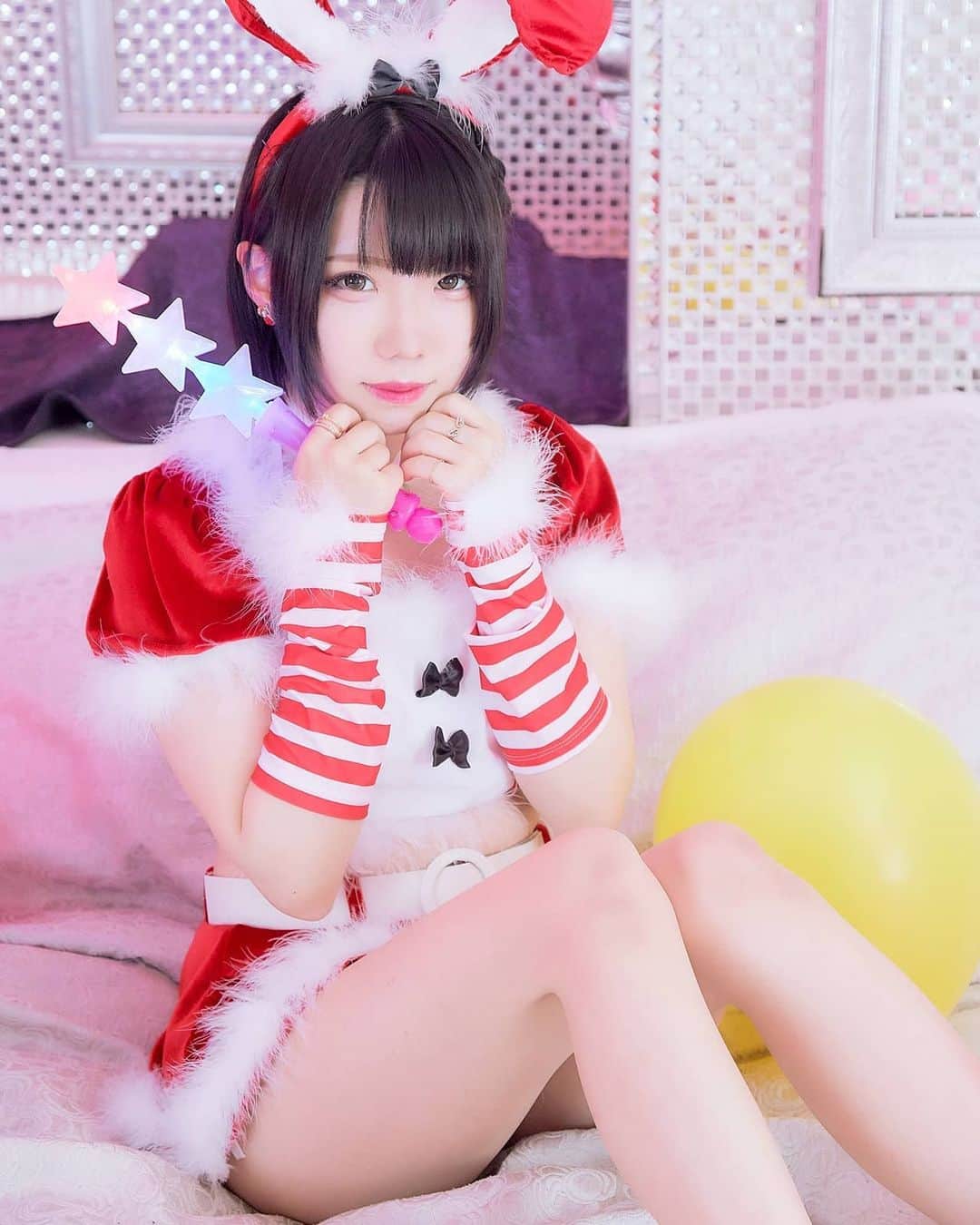 のインスタグラム：「メリクリっ⭐  #クリスマス  #クリスマスプレゼント  #サンタコス  #サンタ」