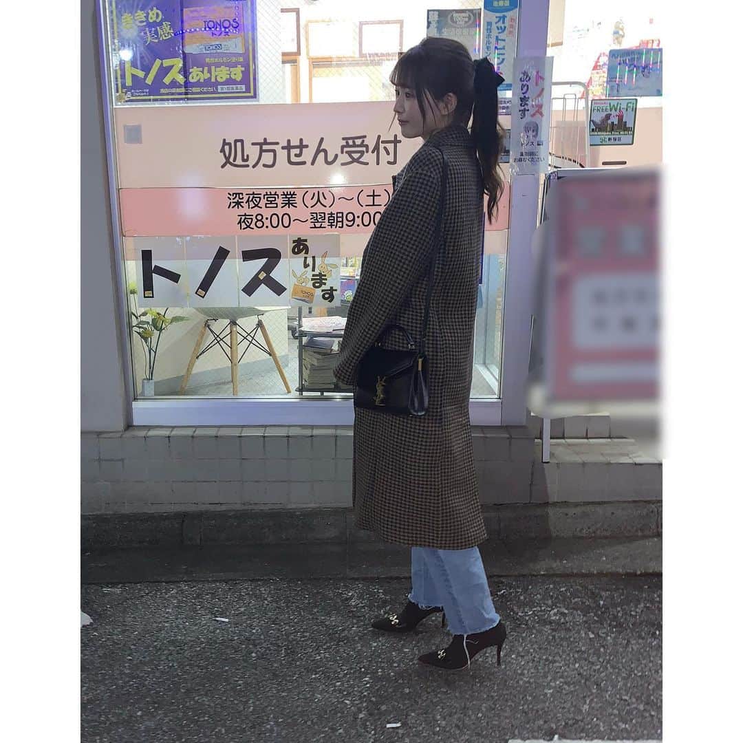 乙白さやかのインスタグラム：「薬局💊 ・ ・ ・ ・ ・ #全身コーデ #zara #可愛い #cute」