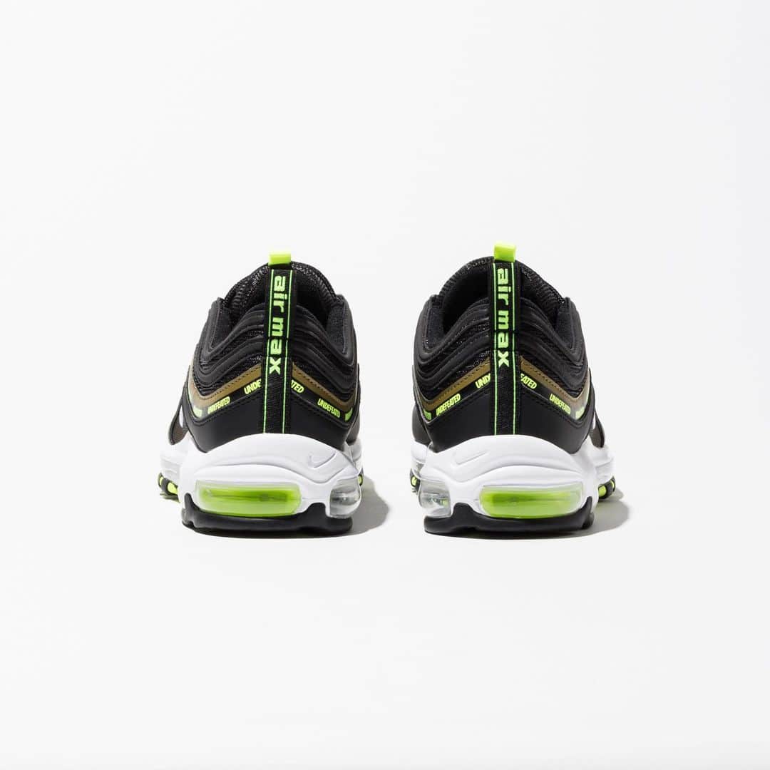 UNDFTDさんのインスタグラム写真 - (UNDFTDInstagram)「UNDEFEATED x NIKE AIR MAX 97 (2020)  The UNDEFEATED x Nike Air Max 97 (2020) will launch on Tuesday, December 29th in both Black/Volt and Militia Green/Orange Blaze online exclusively on UNDEFEATED.com」12月24日 1時06分 - undefeatedinc