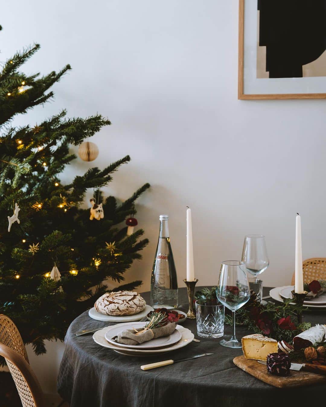 evianのインスタグラム：「@sliceofpai shared her version of the perfect holiday table by the Christmas tree 🎄 Is your table ready?   #evian #evianwater #eviantable #holidayseason」