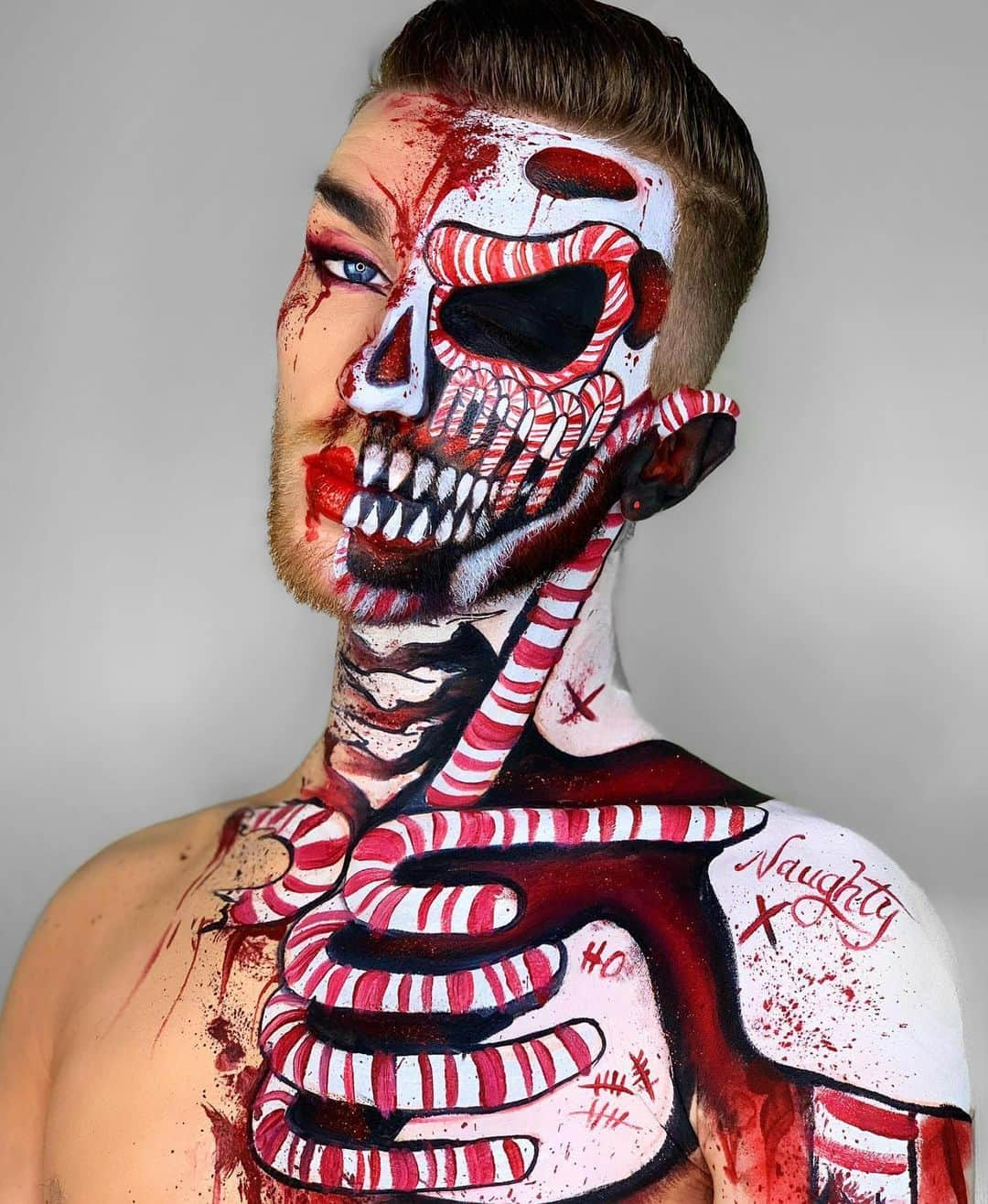 Jeffree Star Cosmeticsさんのインスタグラム写真 - (Jeffree Star CosmeticsInstagram)「Have you been Naughty or Nice? ❤️@jaimecoburn created this iconic candy cane skeleton using our #BLOODSUGAR palette & #MAGICSTAR concealer 🌟   #jeffreestarcosmetics」12月24日 1時13分 - jeffreestarcosmetics