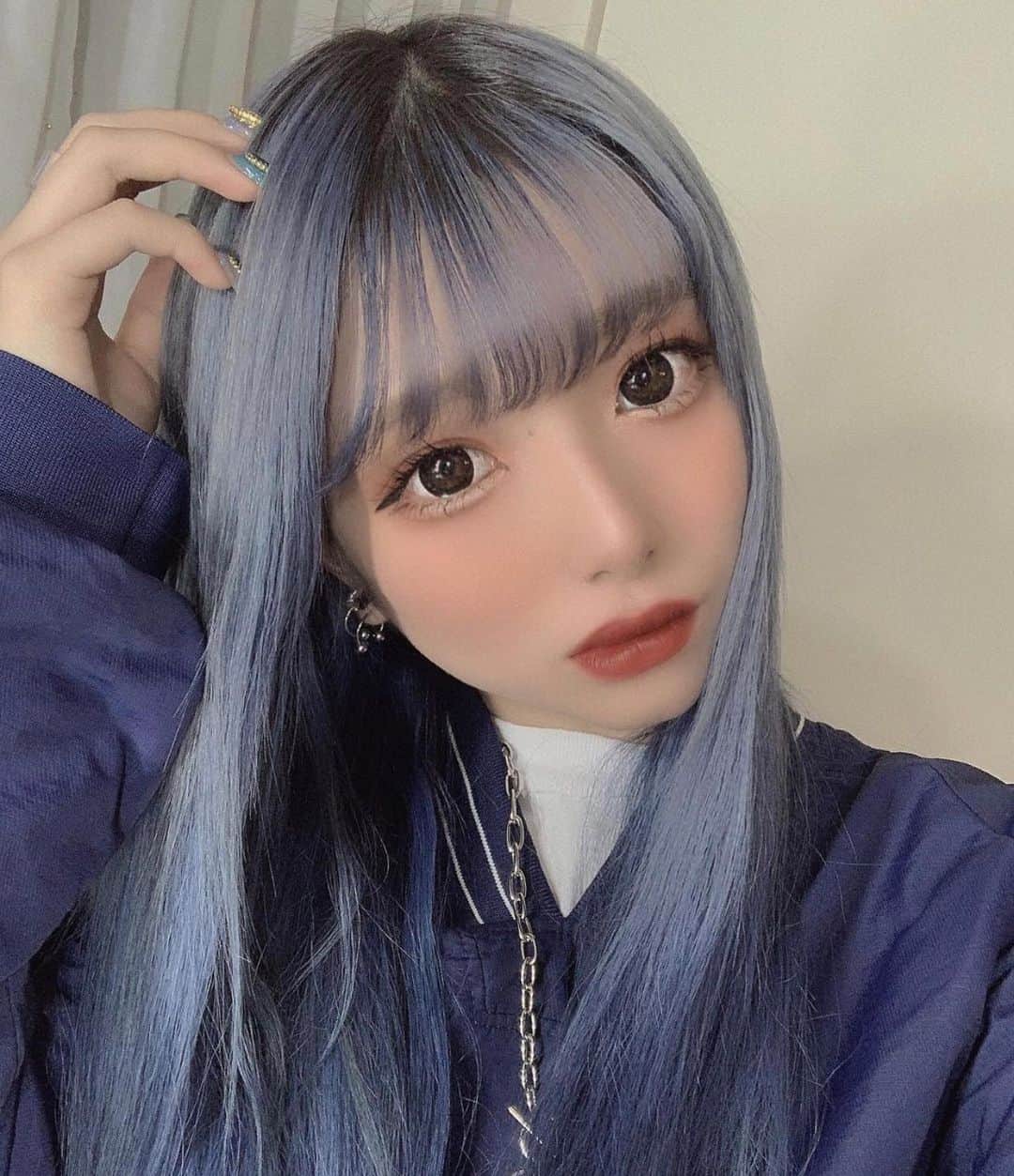 美宝女のインスタグラム：「♡美宝女紹介♡ Rin さん🖤 👁‍🗨【 @___091booom 】  モデル、個人ブランドなどファッション活動から美容までアクティブなお方❣️🖤 ・ ・ Rin 【 @___091booom 】さんのアカウントには他にも素敵な投稿が沢山ありますので是非覗いてみて下さい❣️💄 ・ ・ 掲載ご希望な方は✔️ ▷@bi.ho.jo をタグ付け& #bihojo or #ビホジョ をお願い致します🙏💞 御質問はメッセージから承っております💌お気軽に御連絡下さい📭 ・ ・ 👁‍🗨男性メディアサイト👁‍🗨 【@fighissimo.jp】も是非ともご覧になってください！ ・ ・ #ビホジョ #美宝女 #bihojo #ファッション #インスタグラビア #ファッションコーデ #おしゃれさんと繋がりたい #お洒落さんと繋がりたい #コーディネート #ファッション好き #コーデ #今日のコーデ #ファッションスナップ #ファッションモデル #ファッション小物 #おしゃれ #ファッションアイテム #モデル #美女 #インフルエンサーマーケティング #ファッション好きな人と繋がりたい #ファインダー越しの私の世界 #可愛い子と繋がりたい#ファッション部 #イラスト #ファッション大好き #いいね返し #ファッションショー #インフルエンサー #可愛い」