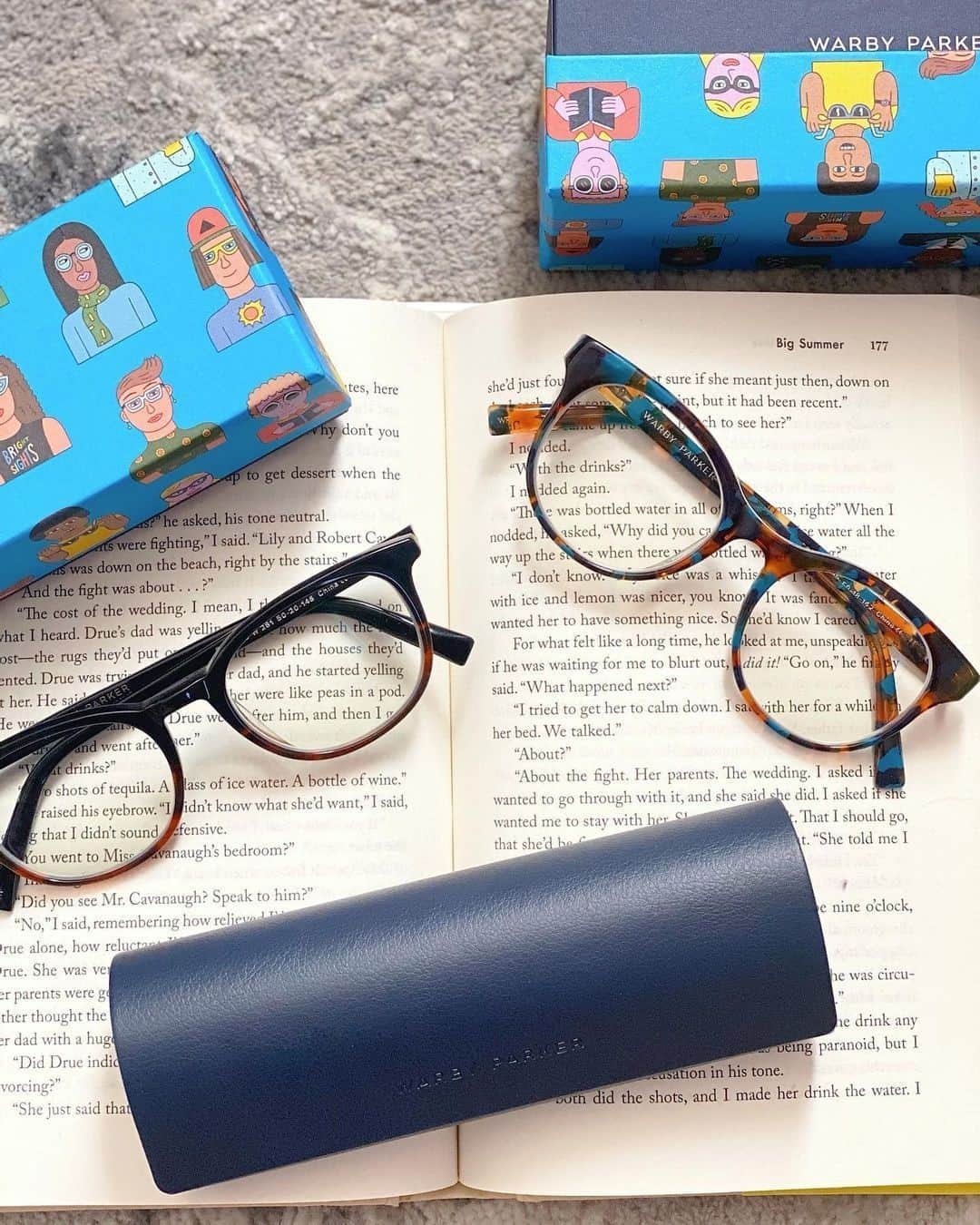 Warby Parkerのインスタグラム：「What can two pairs of glasses get you? Savings! 🤑  Maximize that new-frame feeling—and get 15% off—by ordering multiple pairs of prescription eyeglasses this season 🤓 (Additional restrictions apply. 📸 by @tealeafbooks.)」