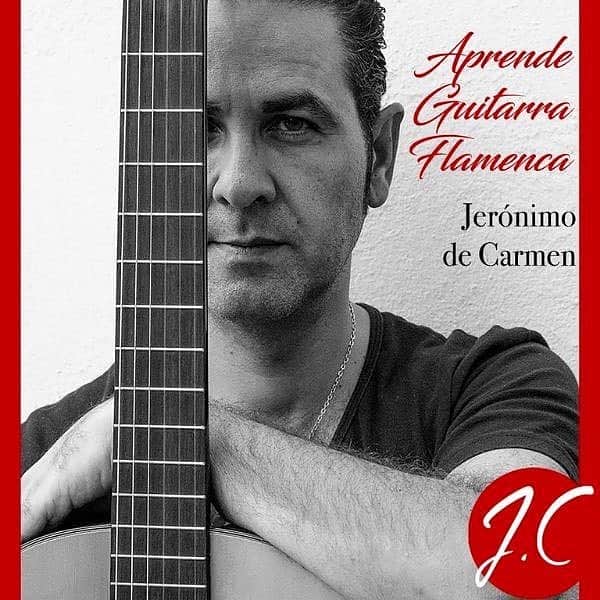 DeFlamenco.comのインスタグラム：「¿Conocéis los cursos de guitarra flamenca online de Jerónimo de Carmen? Pues quizás sea el momento para inscribirse, para esta navidad hay una promoción especial del 30% para el curso principiante con el cupón: JEROGUITFLAMEN  y un 25% de descuento en el nivel medio-avanzado con el cupón: JEROGUITFLAMEN2  En este link: (en nuestra web sección cursos) https://www.deflamenco.com/revista/cursos1/cursos-de-guitarra-flamenca-online-jeronimo-de-carmen.html  @la.guitarra.flamenca」